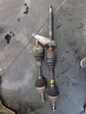 Opel meriva b приводной вал левая+ правая 1.4 turbo m32 фото №1