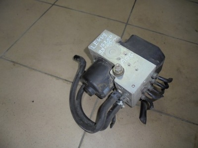 Lexus is200 насос abs 133200-5040 фото №1