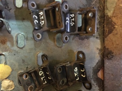 Navara d40 петля дверь задних левый правый dół gór фото №1