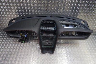 Bentley gt gtc 2011- панель приладів консоль шкіра czarna фото №1