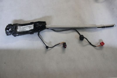 Тягa ручка двері праве vw scirocco 1k8839885l фото №1