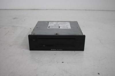 Зчитувач карта sd мультимедіа 5e0035820a octavia iii фото №1