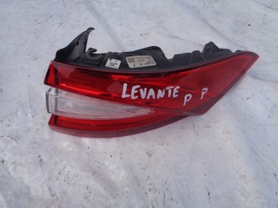 Лампа задня права maserati levante фото №1