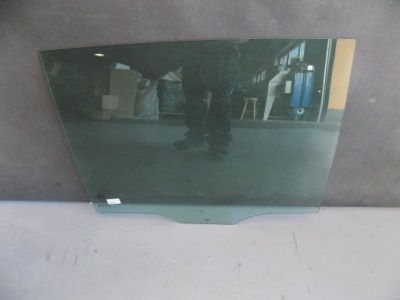 Vw touran ii 5t стекло правый задняя 17r.5ta845026 фото №1