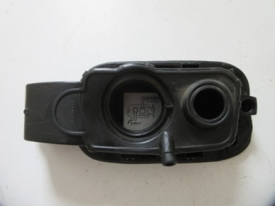 Audi a8 d4 заливна горловина кришка заливної 4h0809857 фото №1