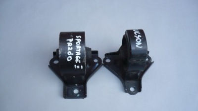 Подушка кронштейн двигателя перед kia sportage ii tucson фото №1