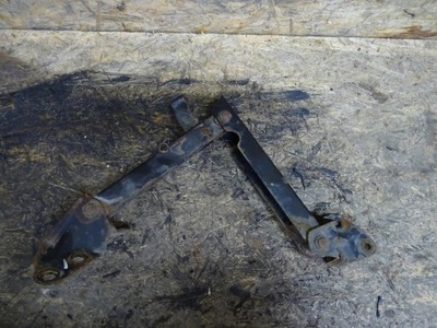 Петля кабіни mitsubishi canter fuso 12r фото №1