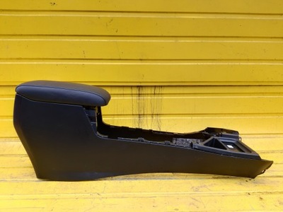 Toyota rav4 iv подлокотник кожа фото №1