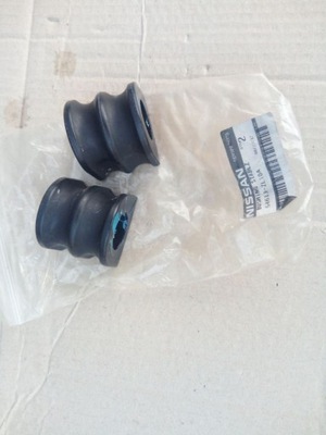 Nissan navara d40 подушка тяга стабилизатора фото №1