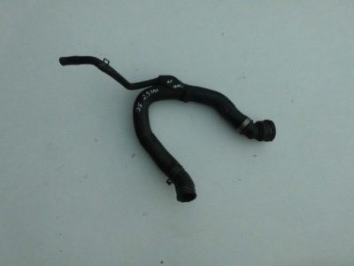 Патрубок пабтрубок  воды 8d0121101t passat b5 a4 b5 2.5tdi фото №1