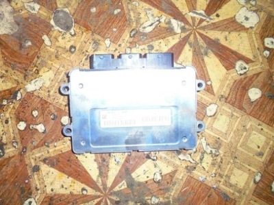 Peugeot citroen бортовий комп'ютер 5ws40167g-t фото №1