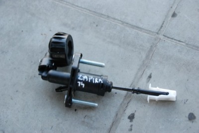 Opel astra j zafira c цилиндр сцепления 15r фото №1