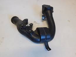 Rav4 2.2d повітрозабірник повітря труба фото №1