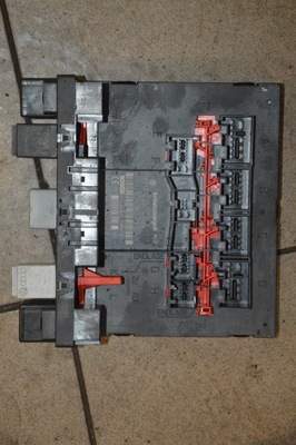 Audi a3 8p модуль блок управління бортовою мережею 8p0907279a фото №1