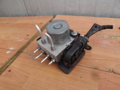 Renault twingo iii 2015 0,9 tce насос abs оригінал фото №1