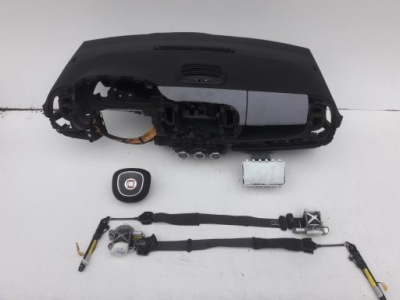 Fiat 500 l приборная панель консоль подушка безопасности подушки безопасности ремни оригинал демонтаж фото №1