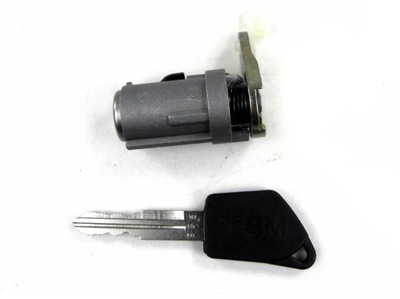 Замок вкладка дверь правая peugeot 307 фото №1