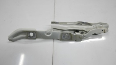 Bmw оригінальний номер 7166752 петля кришки багажника фото №1