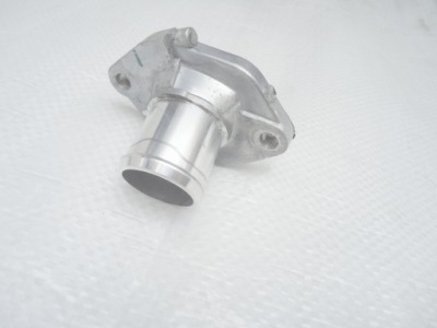 Nissan cabstar maxity nt400 патрубок термостата оригинал фото №1