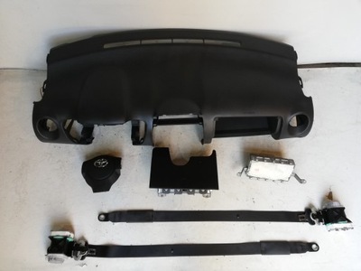 Toyota urban cruiser панель приладів консоль подушка безпеки ремені фото №1