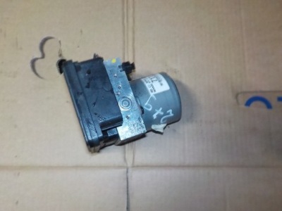 Блок управления насос abs tucson ii 1.7 crdi 58920-d7110 фото №1