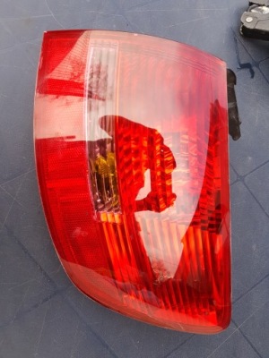 Лампа задня права audi a6 c6 2.4 v6 фото №1