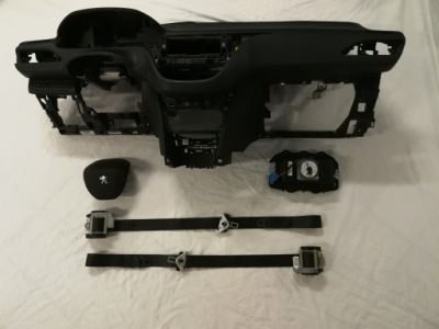 Peugeot 208 панель приладів консоль панель приладів подушка безпеки фото №1