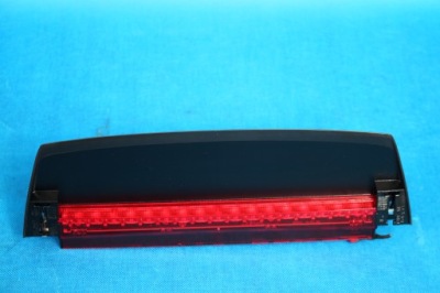 Третій світло стоп audi оригінальний номер 8w5945097 фото №1