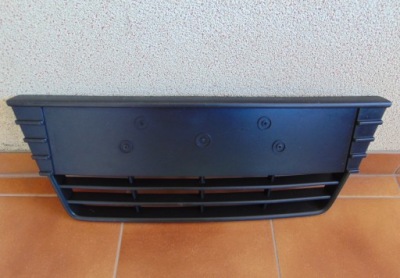 Focus mk3 10-14 решітка бампера решітка радіатора bm5117k945a фото №1