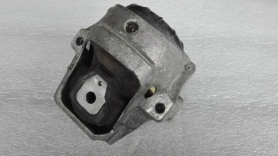 Audi подушка двигуна 2.0tdi 8r0199381 фото №1