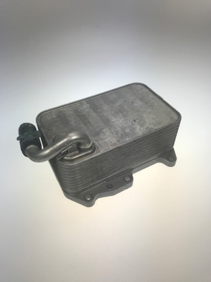 Audi a5 8w q7 3.0tdi радиатор масла 059117015k фото №1