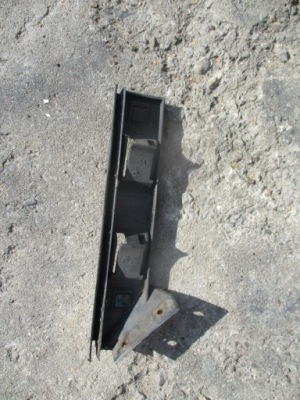 Seat leon toledo 2 направляющая бампера перед 1m0807050b фото №1