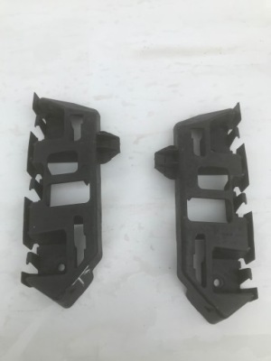 Cayenne направляющая бампера задняя правый 7p5807484 фото №1