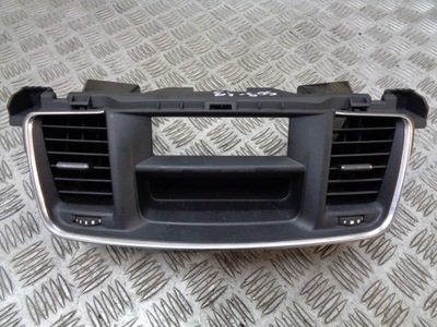 Peugeot 508 рамка na дисплей воздуховоды фото №1