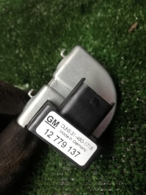 Opel astra j датчик датчик ids 12779137 фото №1