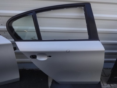 Bmw 1 e87 двері праве задня задні titansilber фото №1