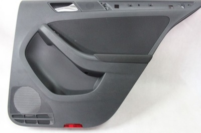 Обшивка оббивка двері задня правий vw jetta фото №1