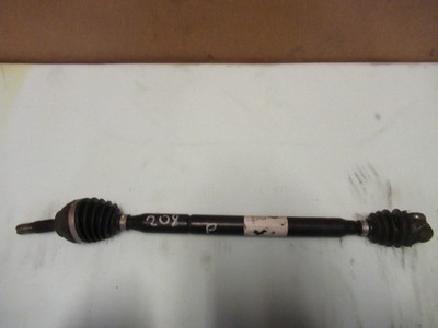 Peugeot 208 приводной вал правая фото №1