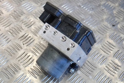 Насос abs maserati levante 670102045 фото №1