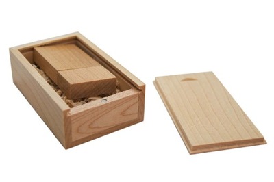 Pendrive Drewniany 4 GB z pudełkiem jasny