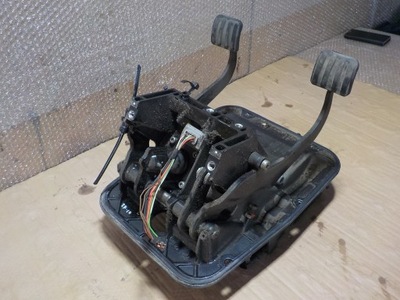 Клапан гальма корпус педалей iveco stralis фото №1