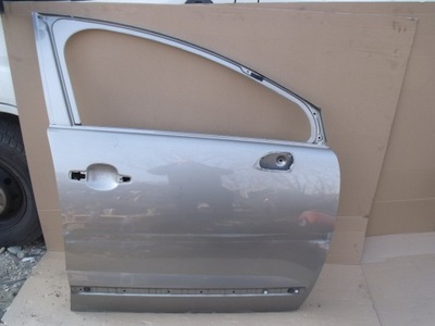 Двері перед передні праве peugeot 3008 09-16rok фото №1