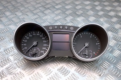 Mercedes ml w164 счетчик приборы 4,2 cdi a164540894 фото №1