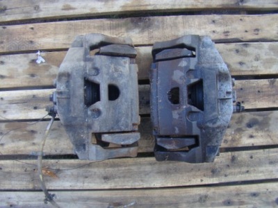 Jaguar xk супорт гальмівний передній лівий фото №1