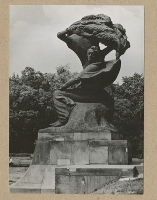 WARSZAWA - POMNIK FRYDERYKA CHOPINA 1968 r. **