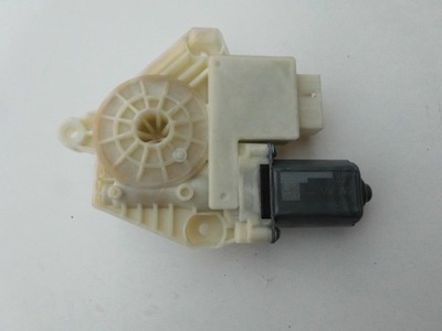 Моторчик стекло volkswagen оригинальный номер 5ja959812g фото №1