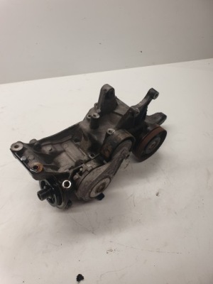 Кронштейн генератора audi vw 1.8 2.0 tfsi 06h903143e фото №1