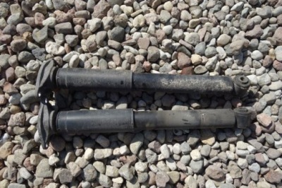 Volvo v60 амортизатори задня задні комплект фото №1