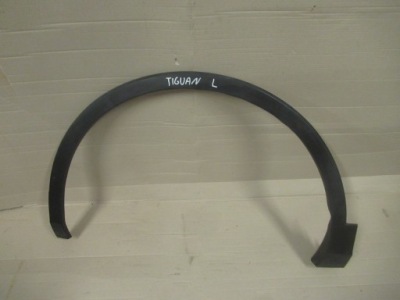 Volkswagen tiguan 5na молдинг na крыло левая фото №1