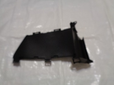 Dacia sandero пластик кронштейн решітка 601986403r фото №1